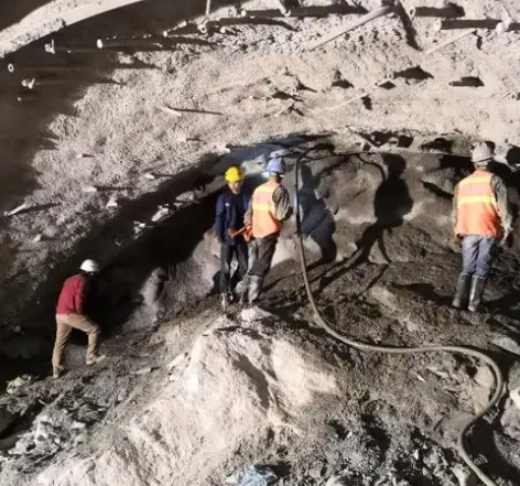 廊坊隧道拱顶带模注浆料，微膨胀注浆料的特点及施工工艺